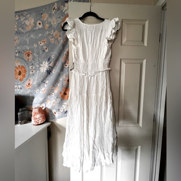 Express White MIDI Dress. NWOT. Small. - Picture 2 of 3